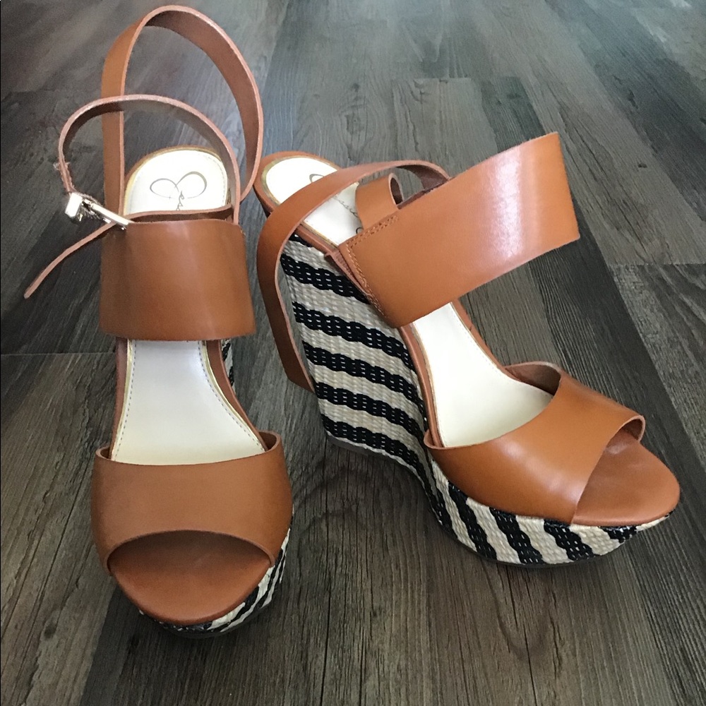 Jessica Simpson platform wedge, ONLY WORN ONCE